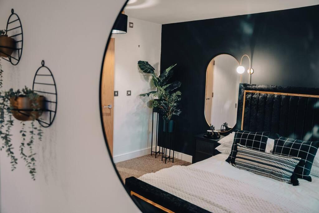 Penthouse Noir - Wyndale Living - Central Bham 2Br バーミンガム エクステリア 写真