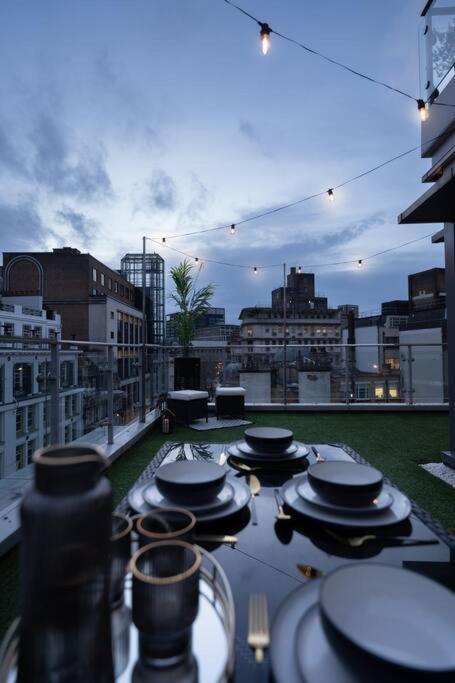 Penthouse Noir - Wyndale Living - Central Bham 2Br バーミンガム エクステリア 写真