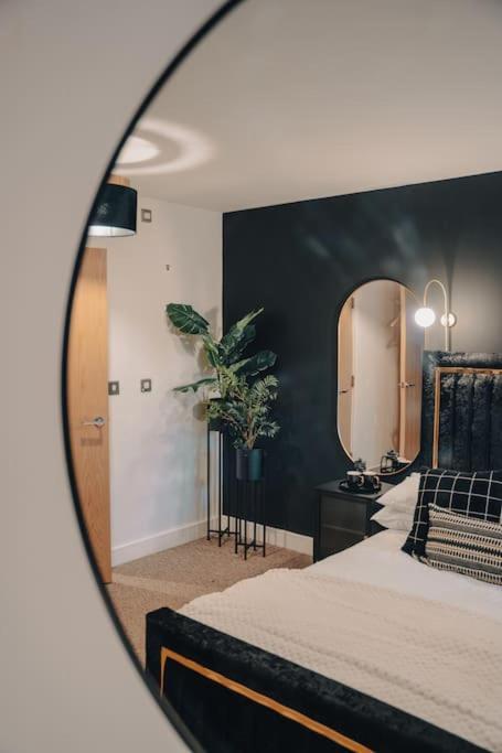 Penthouse Noir - Wyndale Living - Central Bham 2Br バーミンガム エクステリア 写真